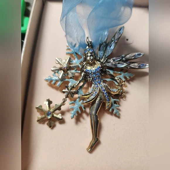 Kirks Folly Delphine Snow Fairy Brooch, Pendant or Ornament - Picture 2 of 12